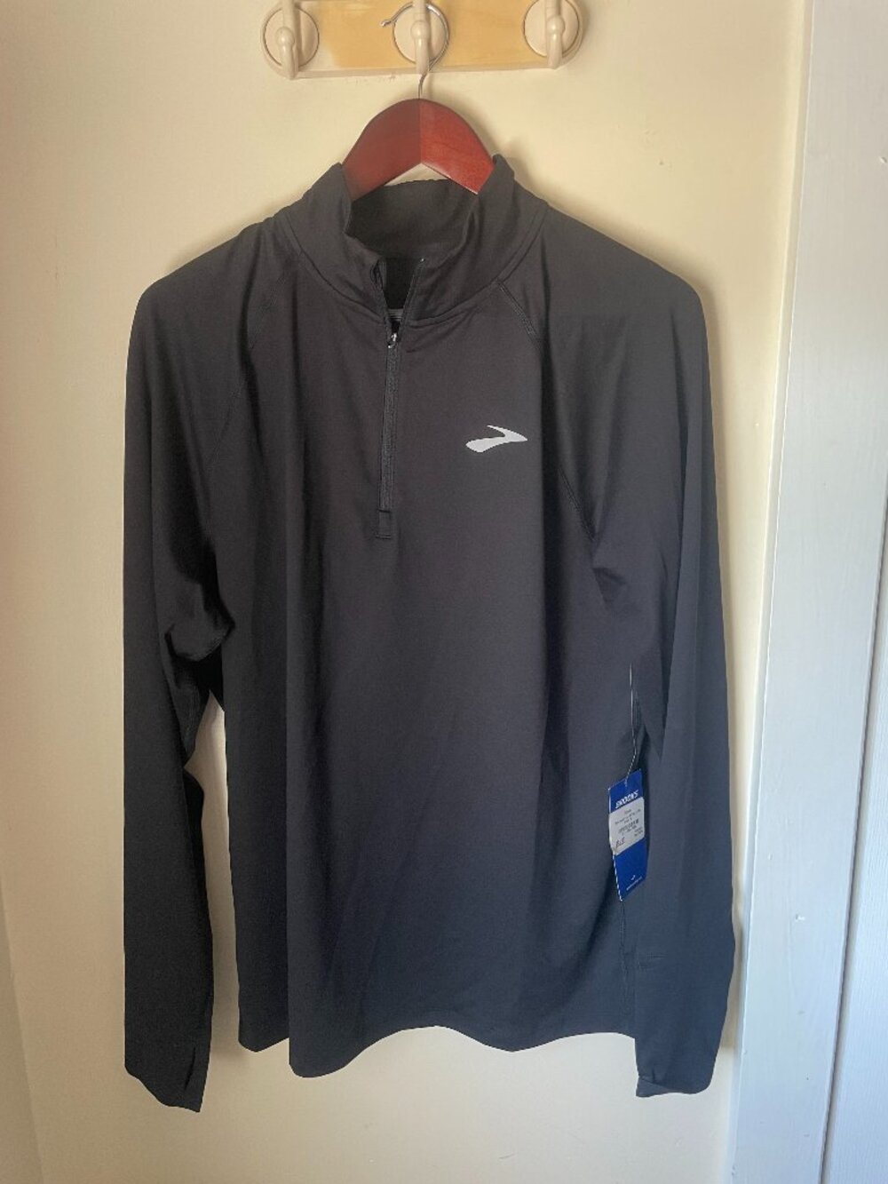 Mens Brooks dash 3.0 1/4 zip. Black. XL. New w tags